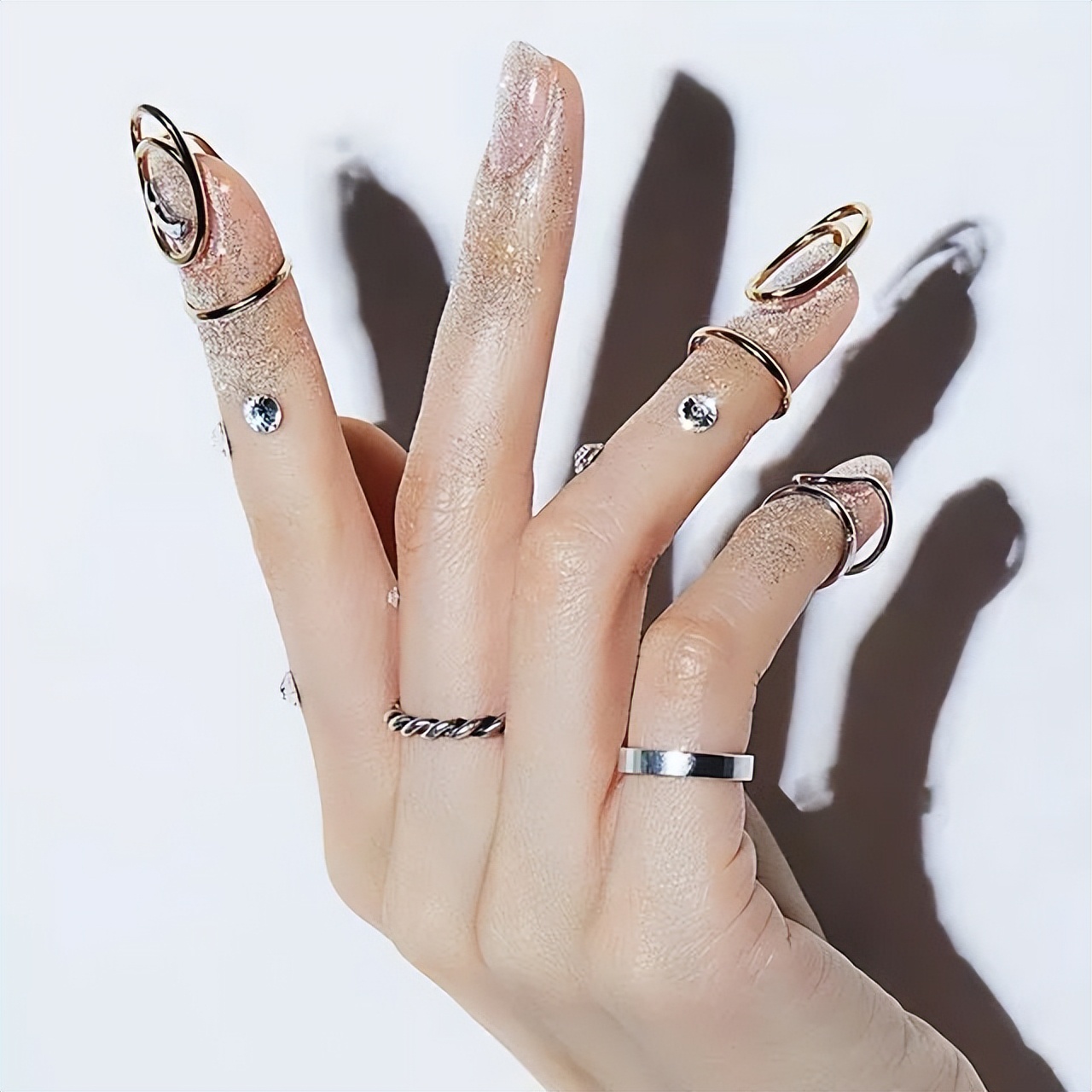 关于blackpink美甲,blackpink日常美甲