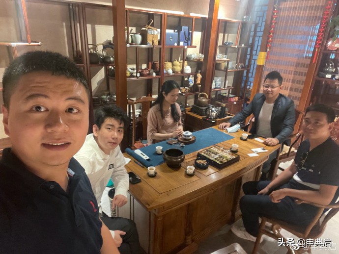 参访中东地区最大华人零售集团“温超”总部，供应20万华人口粮