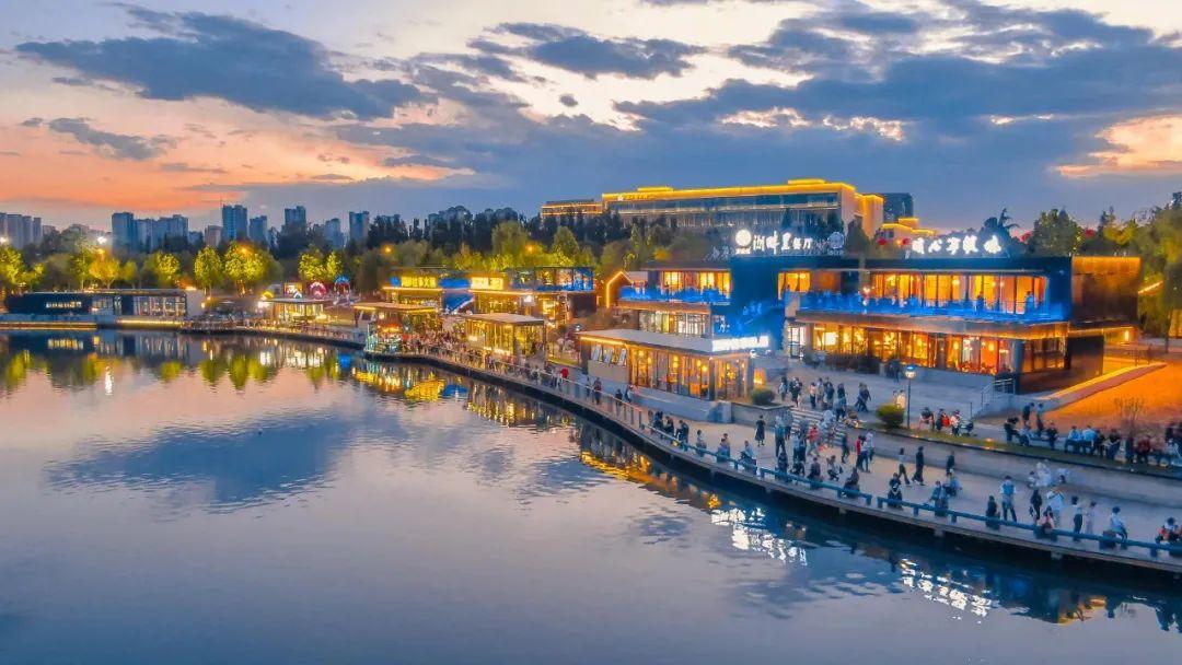 非凡十年看鹰城,非凡十年看烟台