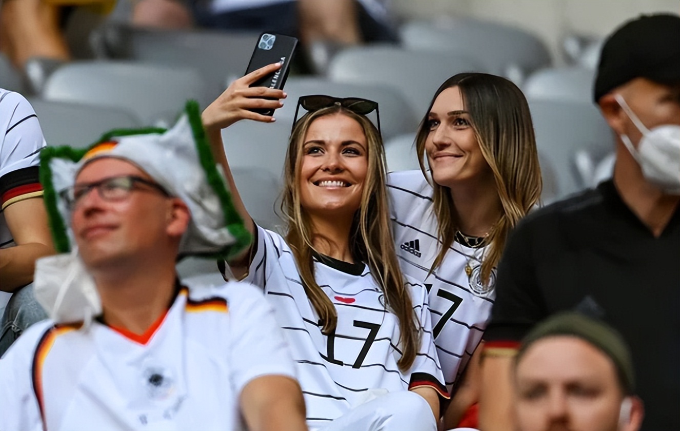 心气不够，太太来凑！德国太太团留宿2晚，帮男主们打气