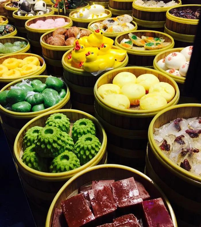 魔都上海美食一条街,上海美食街一条街在哪里