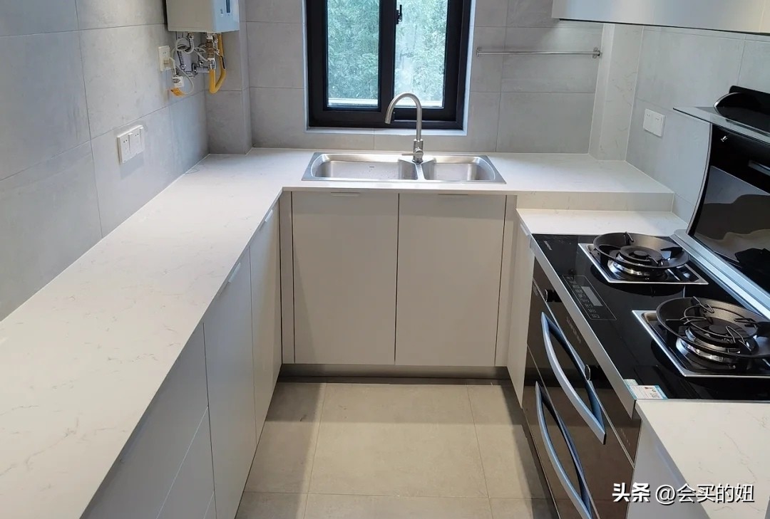 石英石和大理石岩板价格差多少,岩板石英石大理石台面餐桌