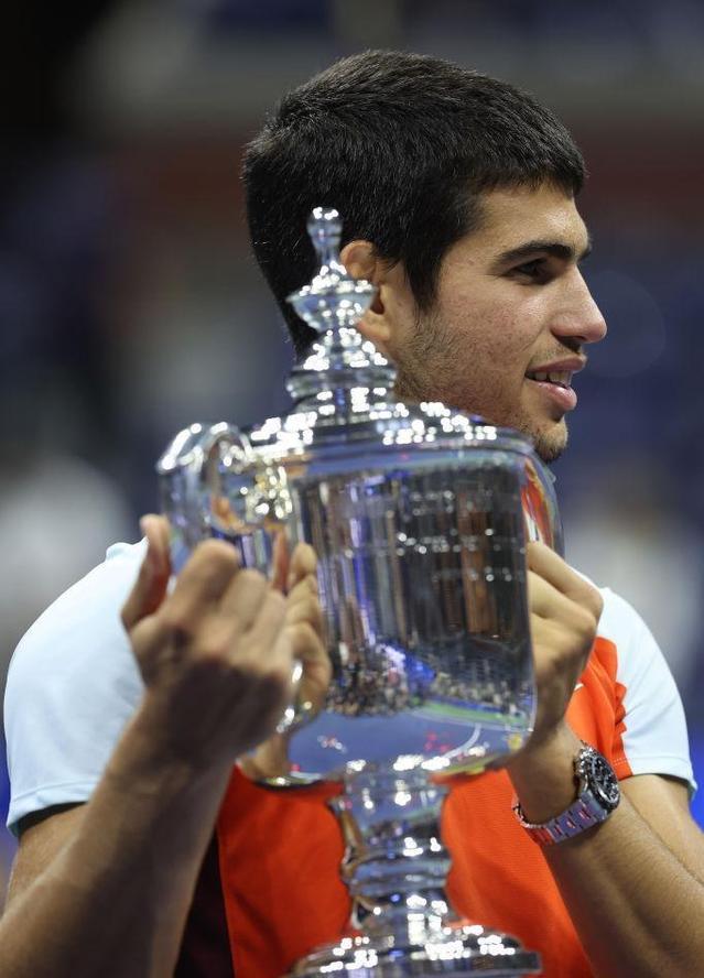纳达尔追平网球大满贯纪录,皇马祝贺纳达尔夺冠