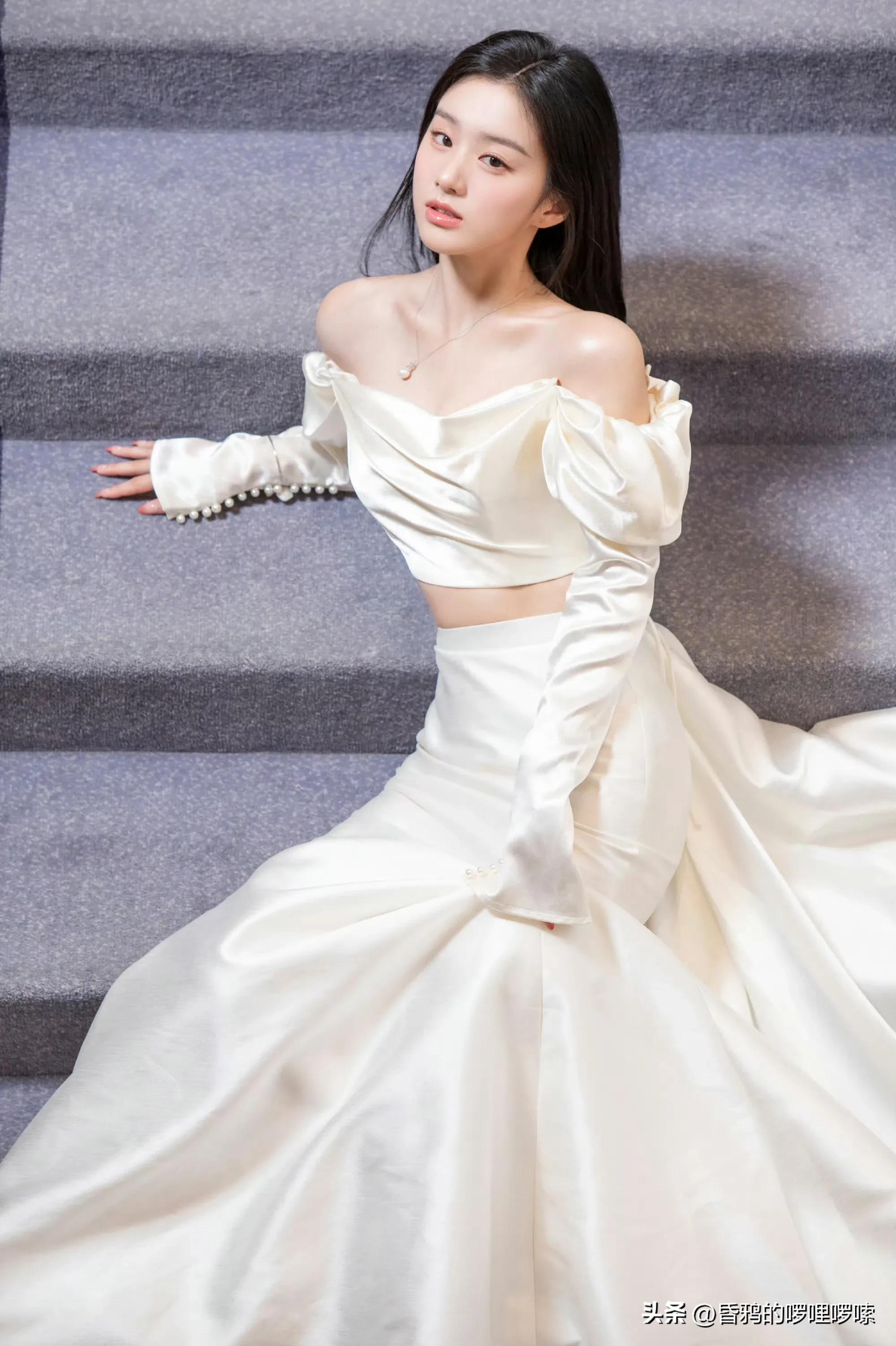 什么是又纯又欲?看看包上恩就知道了