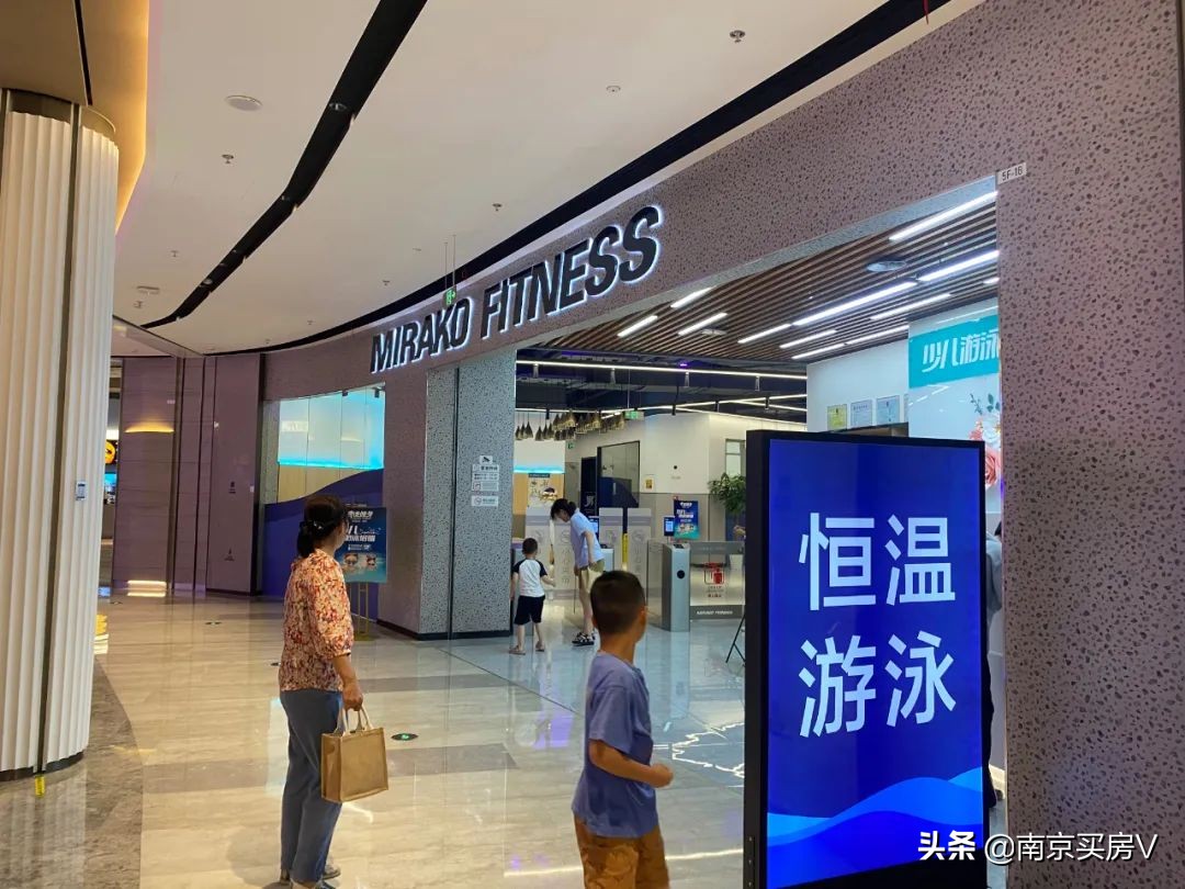 开业半年，来自江北虹悦城的降维打击