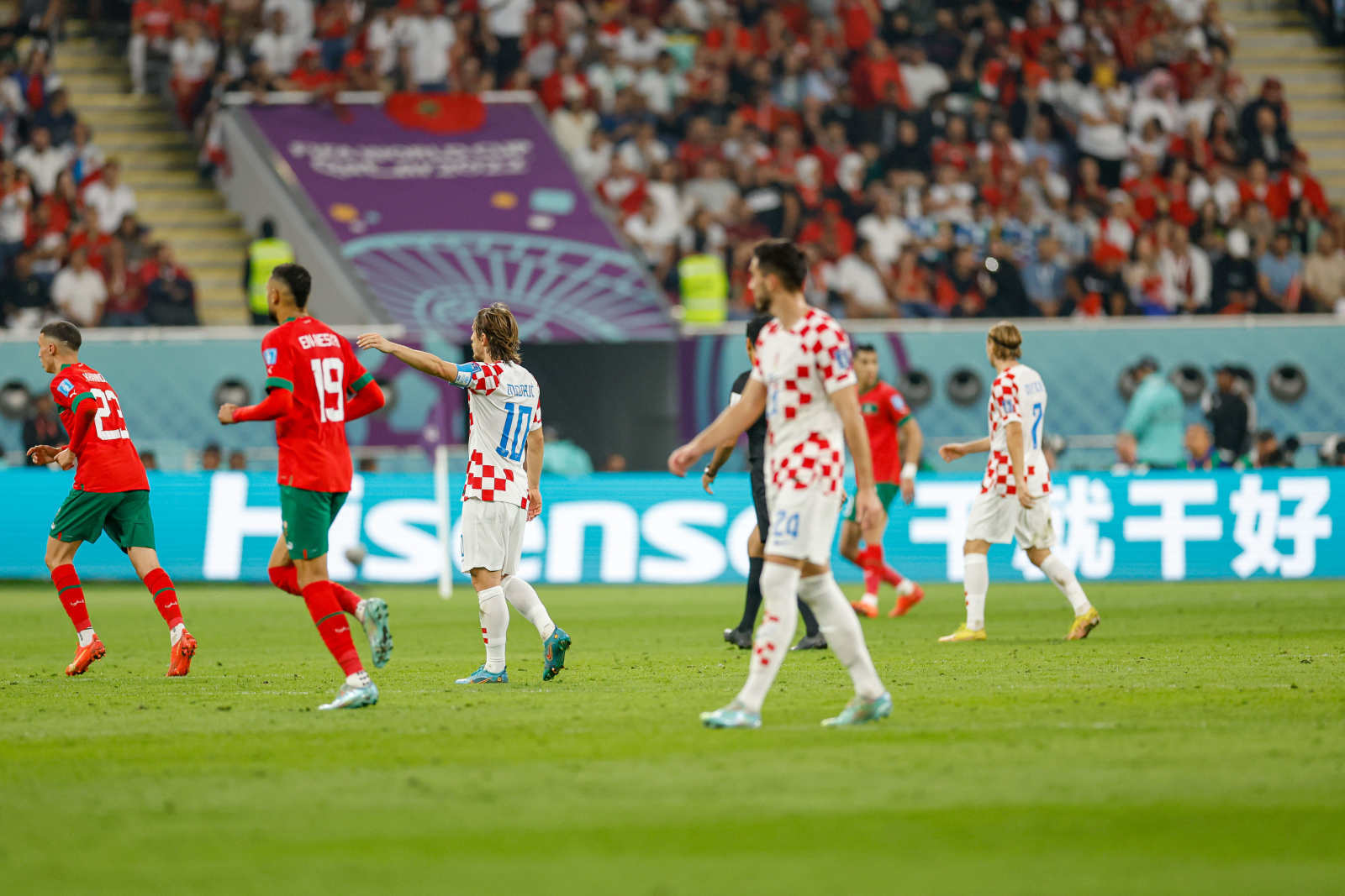 中国足球扎心时刻,中国足球上一次振奋人心的时刻