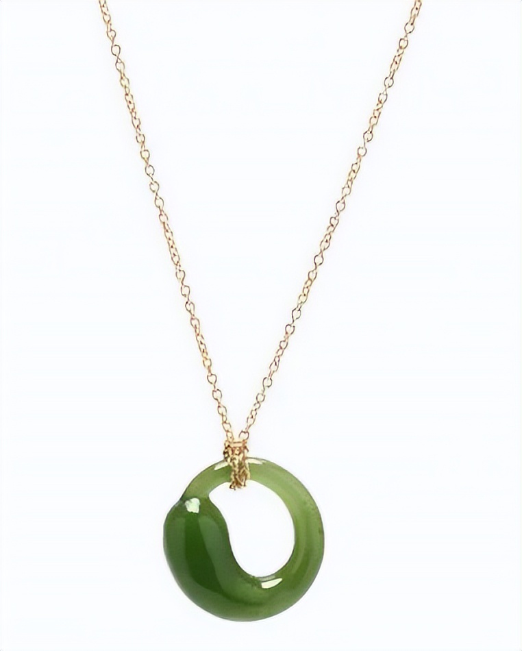 谭松韵关晓彤金鹰节,关晓彤谭松韵红毯走秀