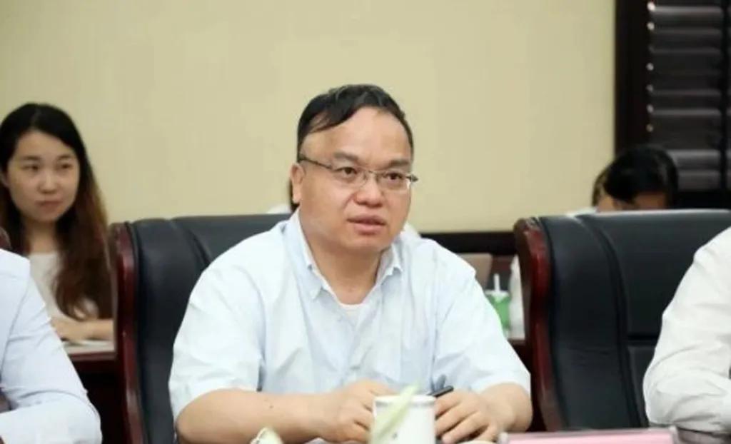 华为创始人任正非的职业生涯发展,华为公司创始人任正非的创业历程