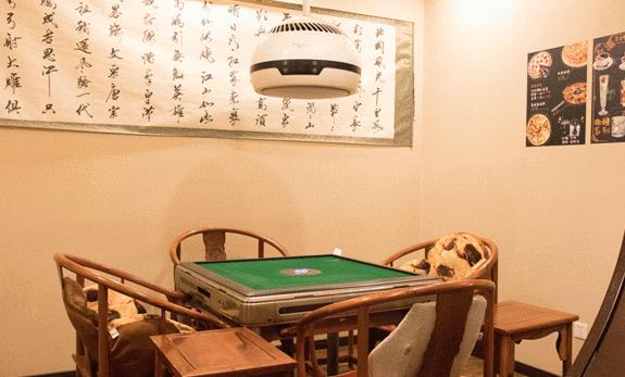 小伙经营麻将馆自己发明纸牌,小伙发明纸牌麻将