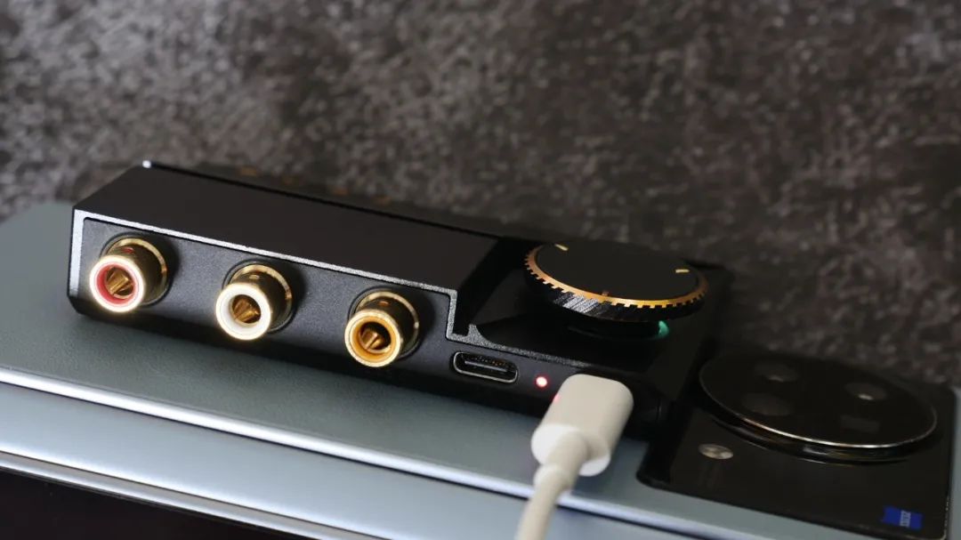 这小玩意儿什么位置都能打——KhadasTone2Pro多功能解码耳放
