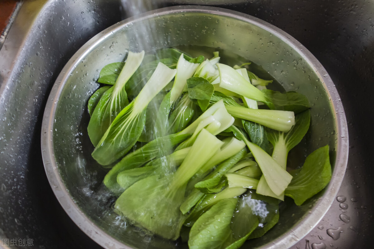 容易有寄生虫的6种蔬菜,洗干净的蔬菜还有寄生虫吗