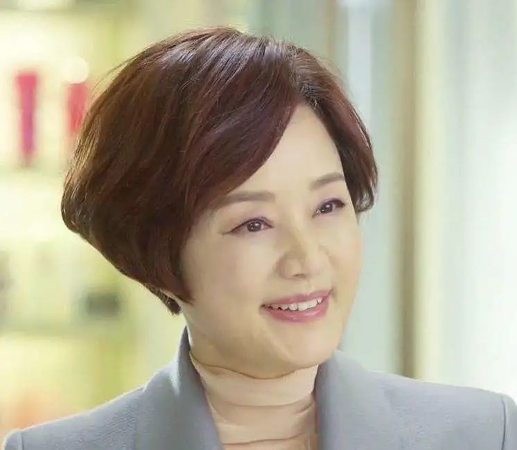 6大红极一时的韩国老牌女星，后来都怎么样了？