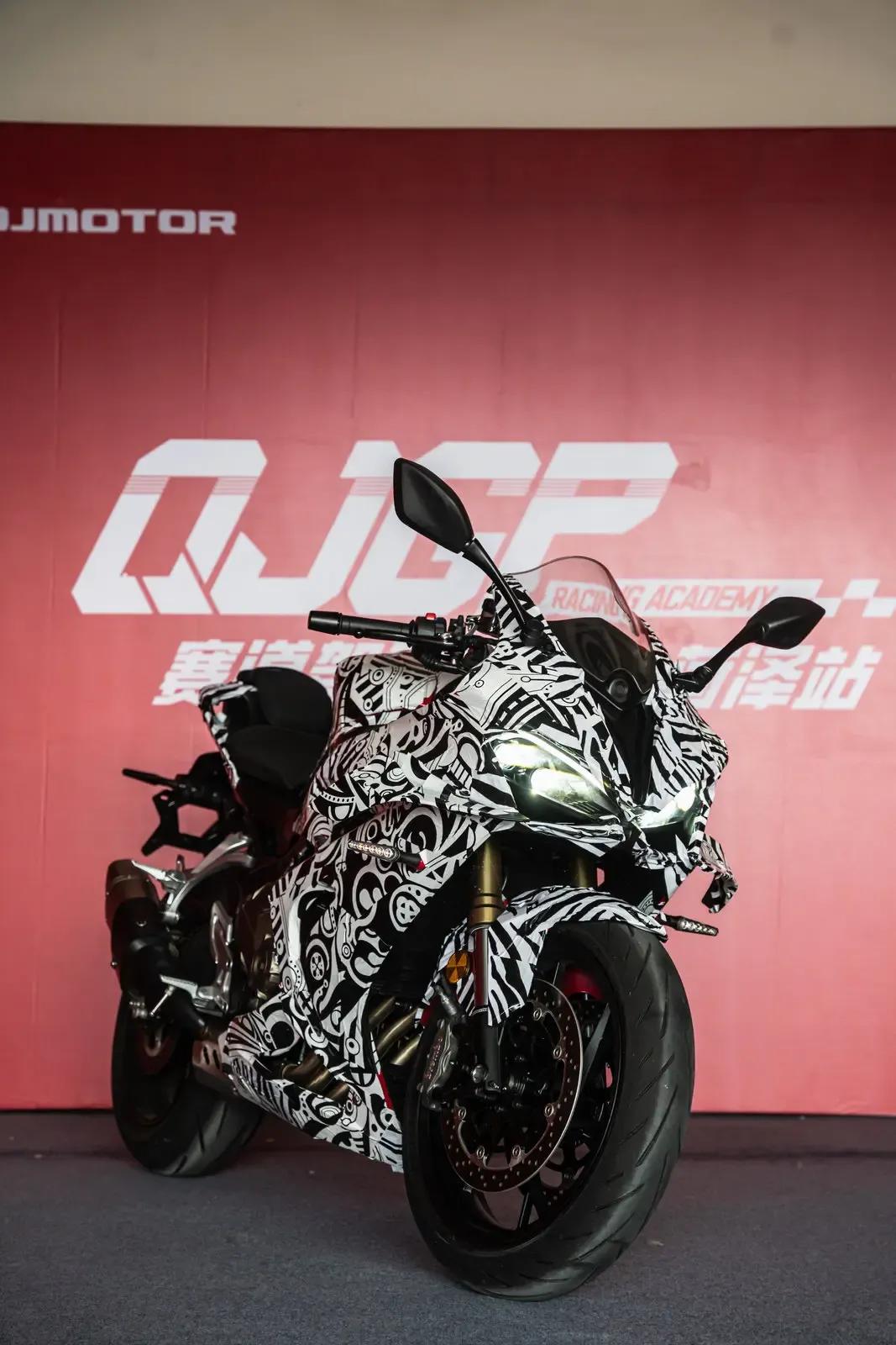 qjmotor赛800优点,qjmotor赛800的优缺点