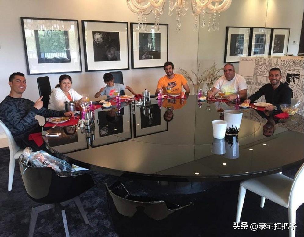 c罗1亿豪宅曝光,c罗的名车和豪宅