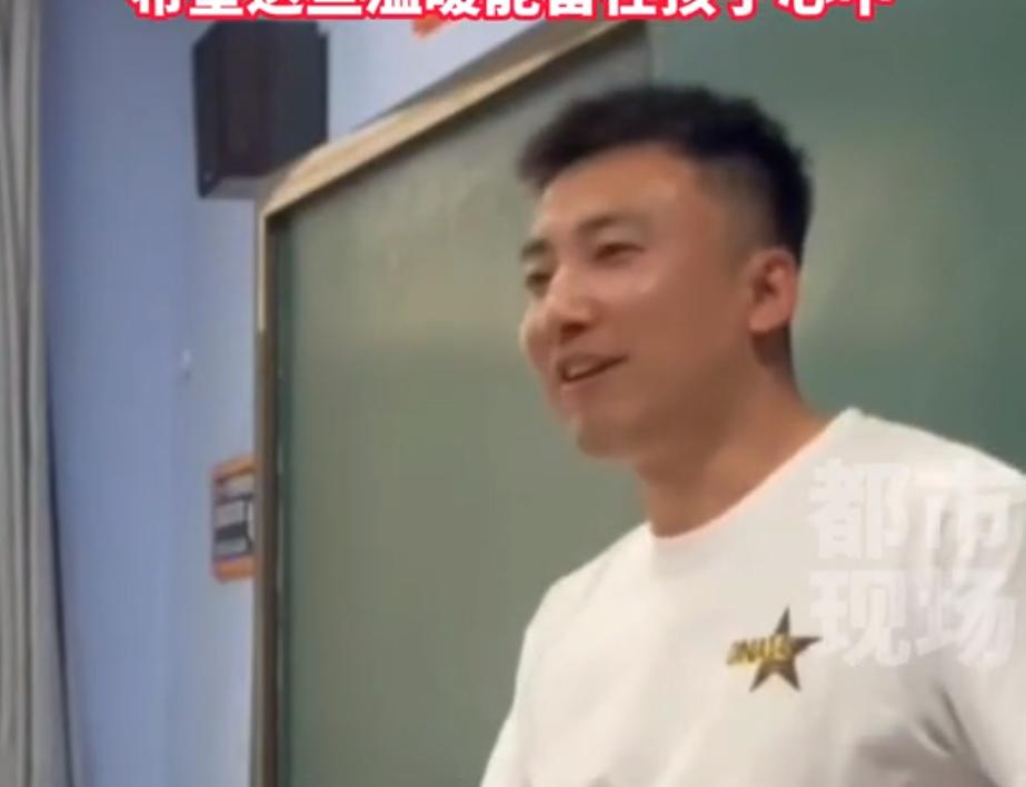 高三毕业送给班主任的礼物,适合高三班主任给学生的礼物