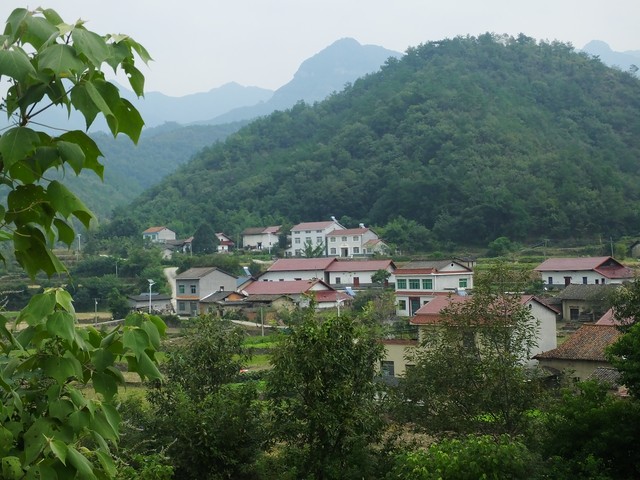 想在农村盖房如何申请免费宅基地,陕西省农村宅基地申请建房的流程