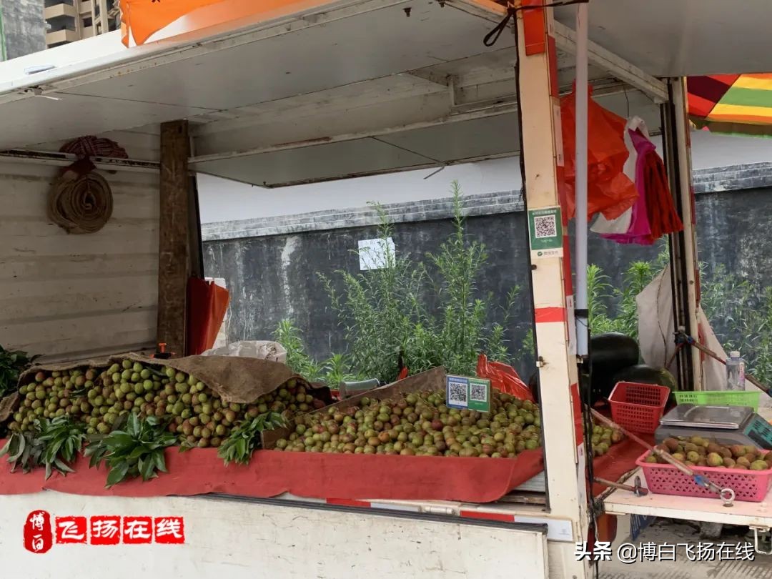 博白街“土豪”应季水果光环不在，全款拿下食到厌