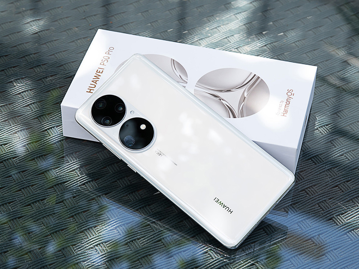 买手机选苹果还是小米,三星和华为苹果选哪个好