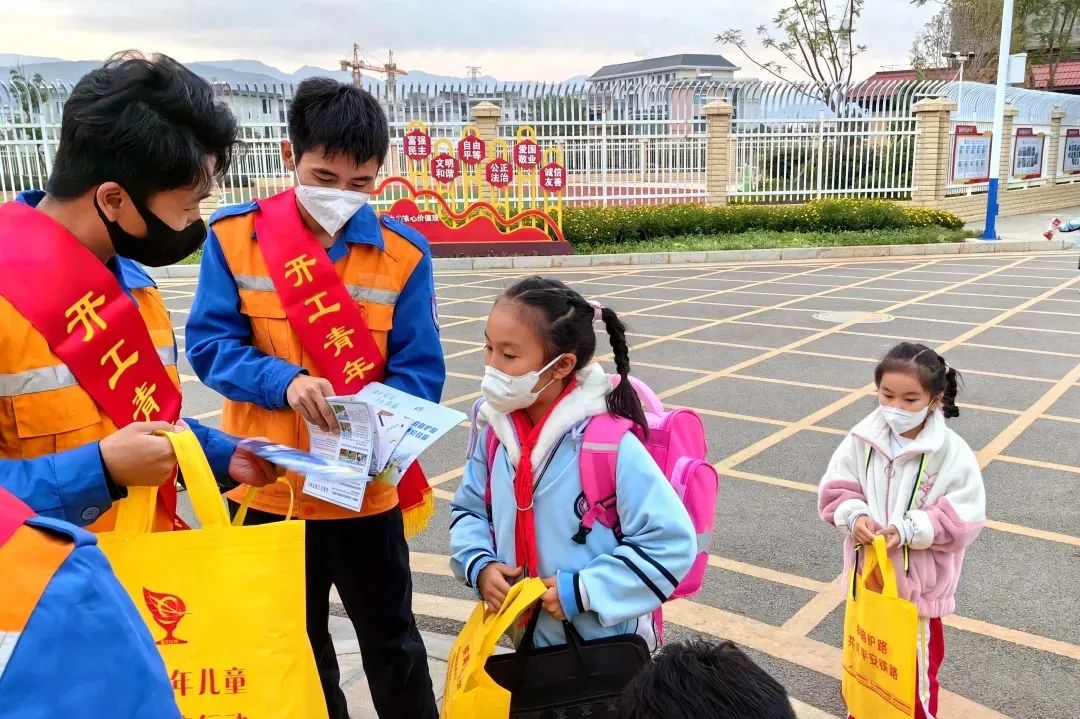 高铁爱路护路宣传视频,铁路爱路护路宣传视频昆明