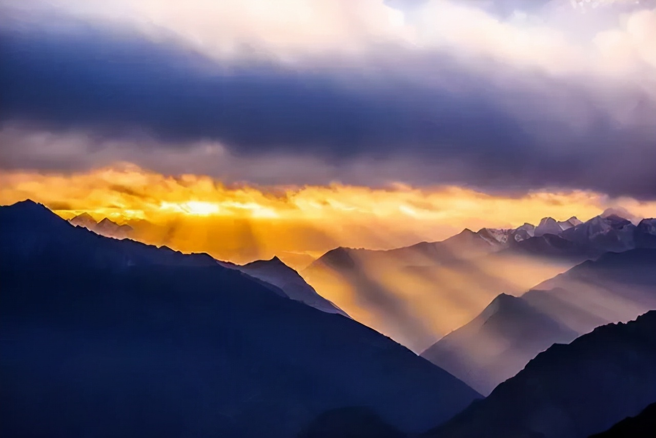 国内十大免费旅行圣地 (10个国内性价比最高的小众旅行地)