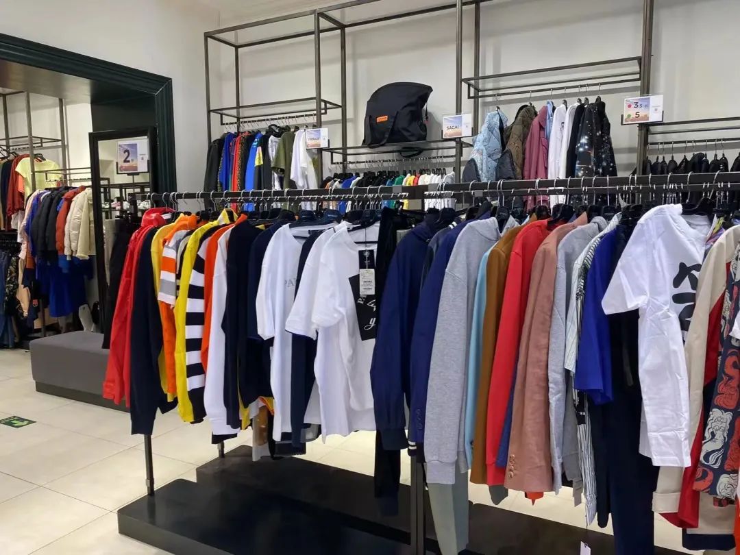 去奥特莱斯扫货的人都在哪卖货,去奥特莱斯的感受