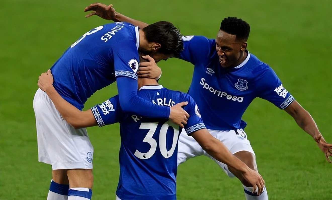 英超：南安普顿vs切尔西，南安普顿忍受更新的阵痛，切尔西不甘