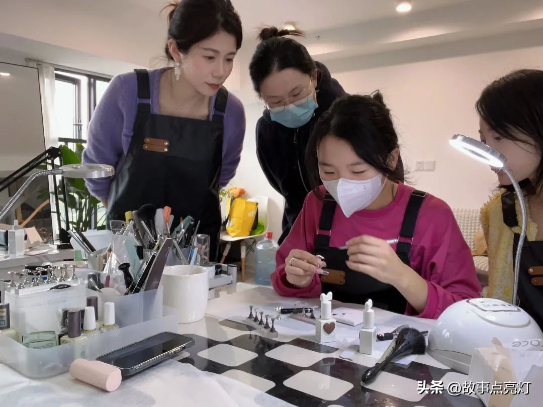 985毕业做厨师,985毕业去当服务员