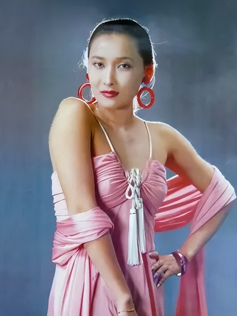 内地8对“影视姐妹花”：一样的美丽有名，命运却截然不同