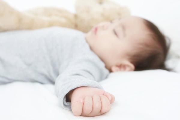 睡20分钟就要起床有必要吗,婴儿一般睡多久会醒一下