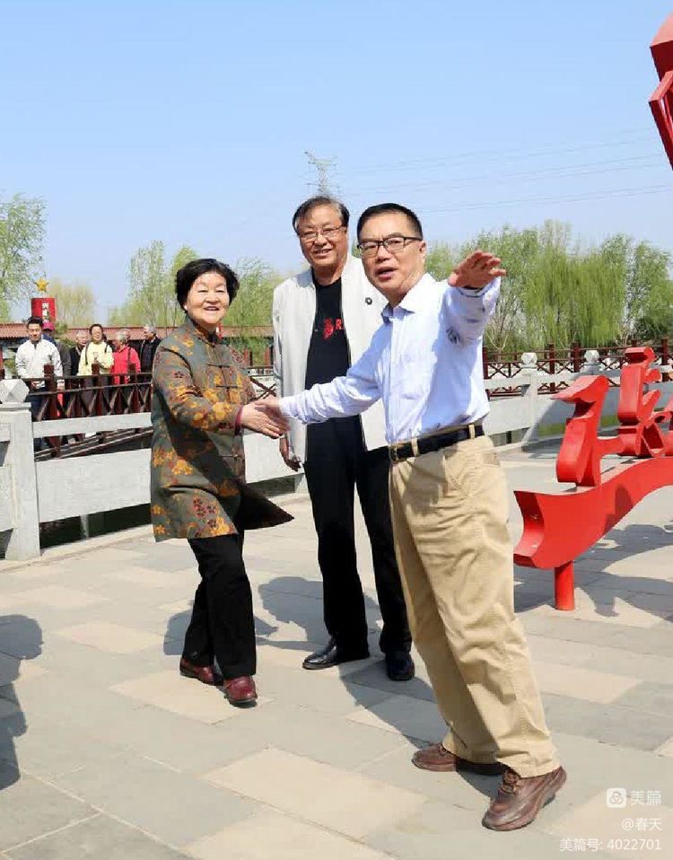 走进典范领略强村风采——淄川区诗词学会双杨镇采风