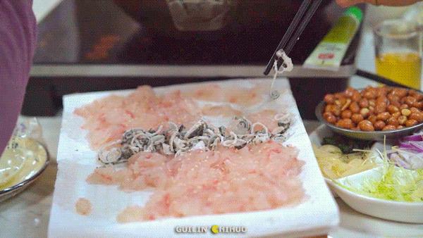 老字号石锅鱼31年老店,温岭石锅肥肠鱼