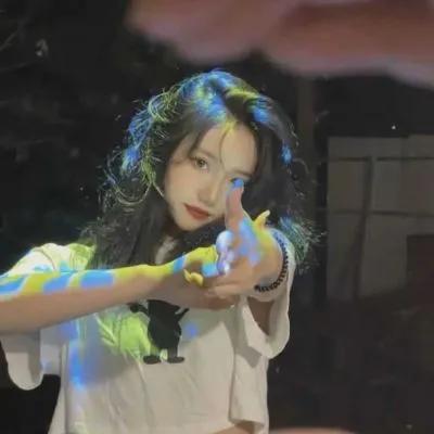 官宣闺蜜素材霸气超拽,官宣闺蜜文案3人