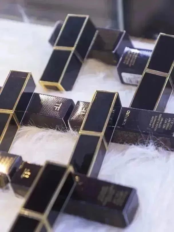 亚蓉欧国家馆商品展示中心,亚蓉欧国家商品馆年货活动