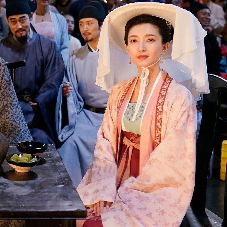 宋朝女性服饰简约,宋朝风格服饰