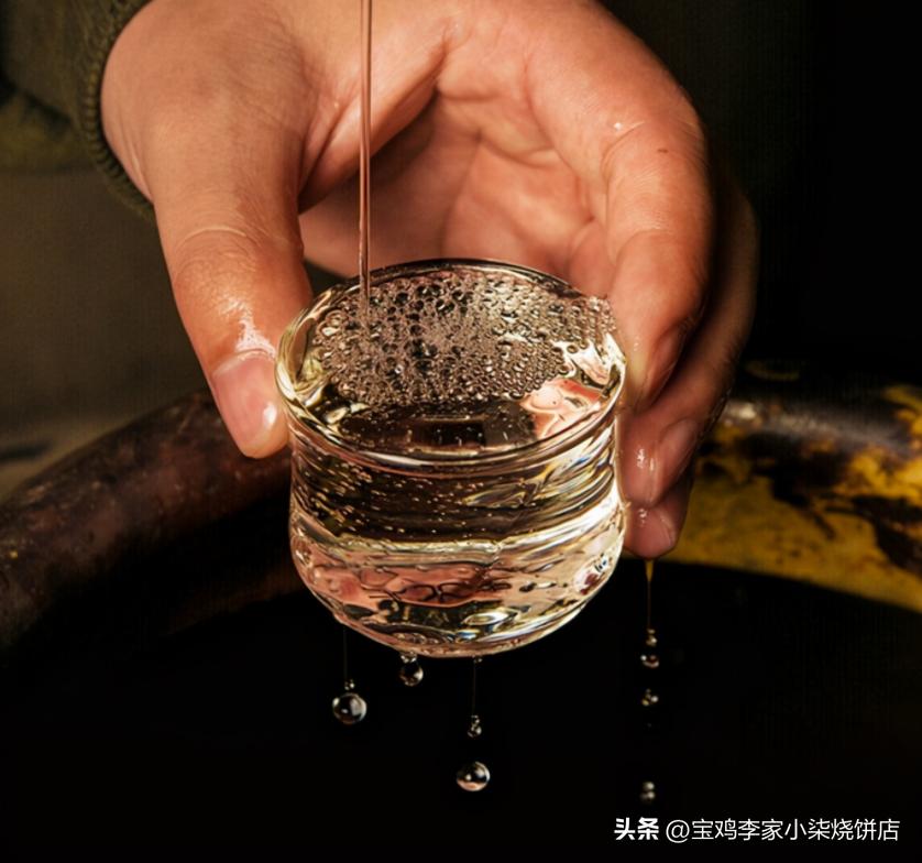 中秋节送岳父酒哪种比较合适,送岳父岳母什么酒最好