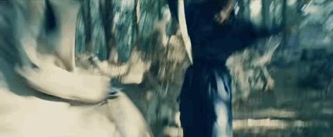 日本国宝级帅哥假面骑士,假面骑士救了人却被伤害