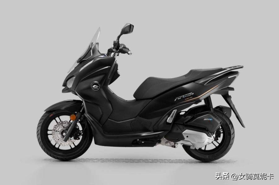 钱江鸿150售价16999,最强150踏板非他莫属
