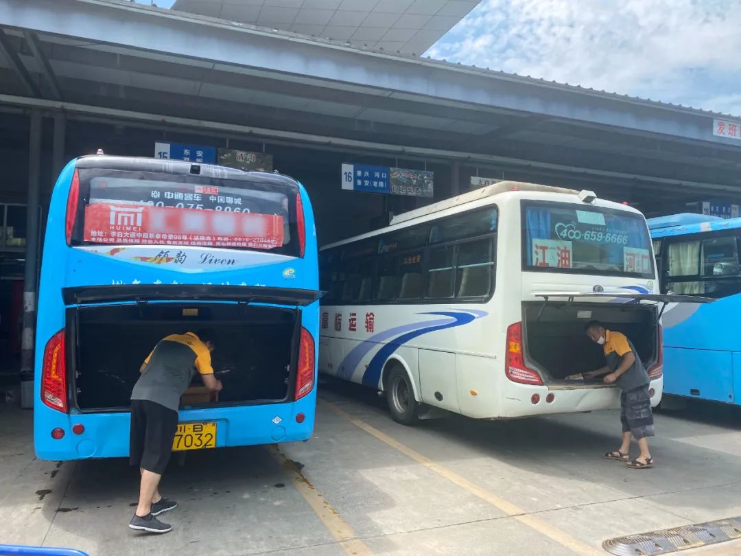 让快件坐上班车，在四川江油韵达进村，618快件当日达