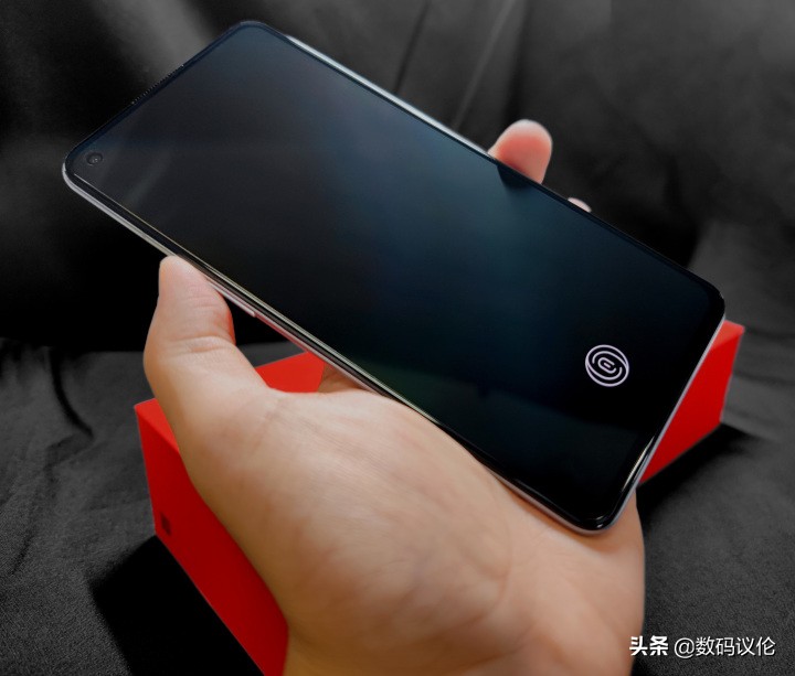 一加9rt现在到底该不该入手,一加9rt旗舰发布