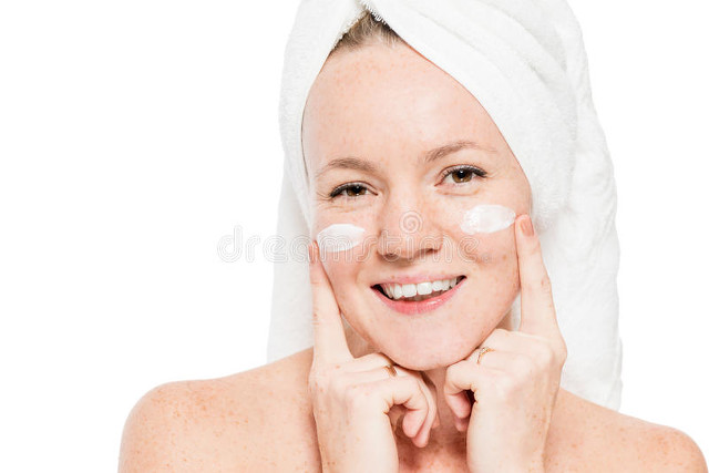 祛斑霜怎么用正确,祛斑防晒霜使用方法