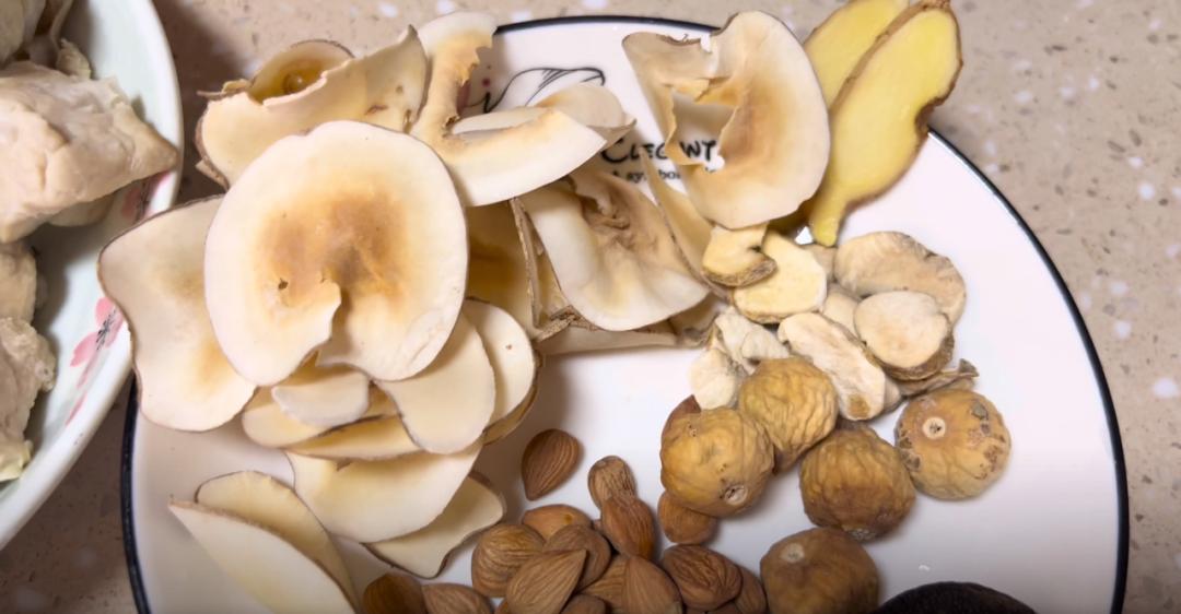 有痰喝什么止咳润肺汤,咳嗽痰多最怕这食物润肺止咳