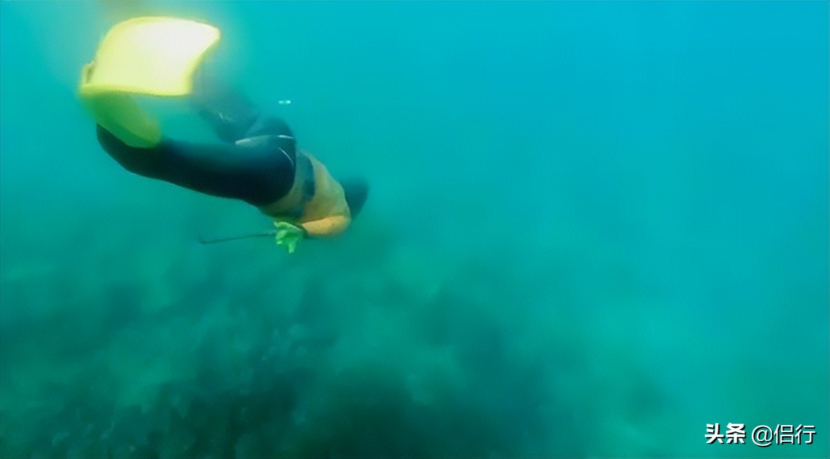 在非洲的死海，探访最接近地狱之门的人