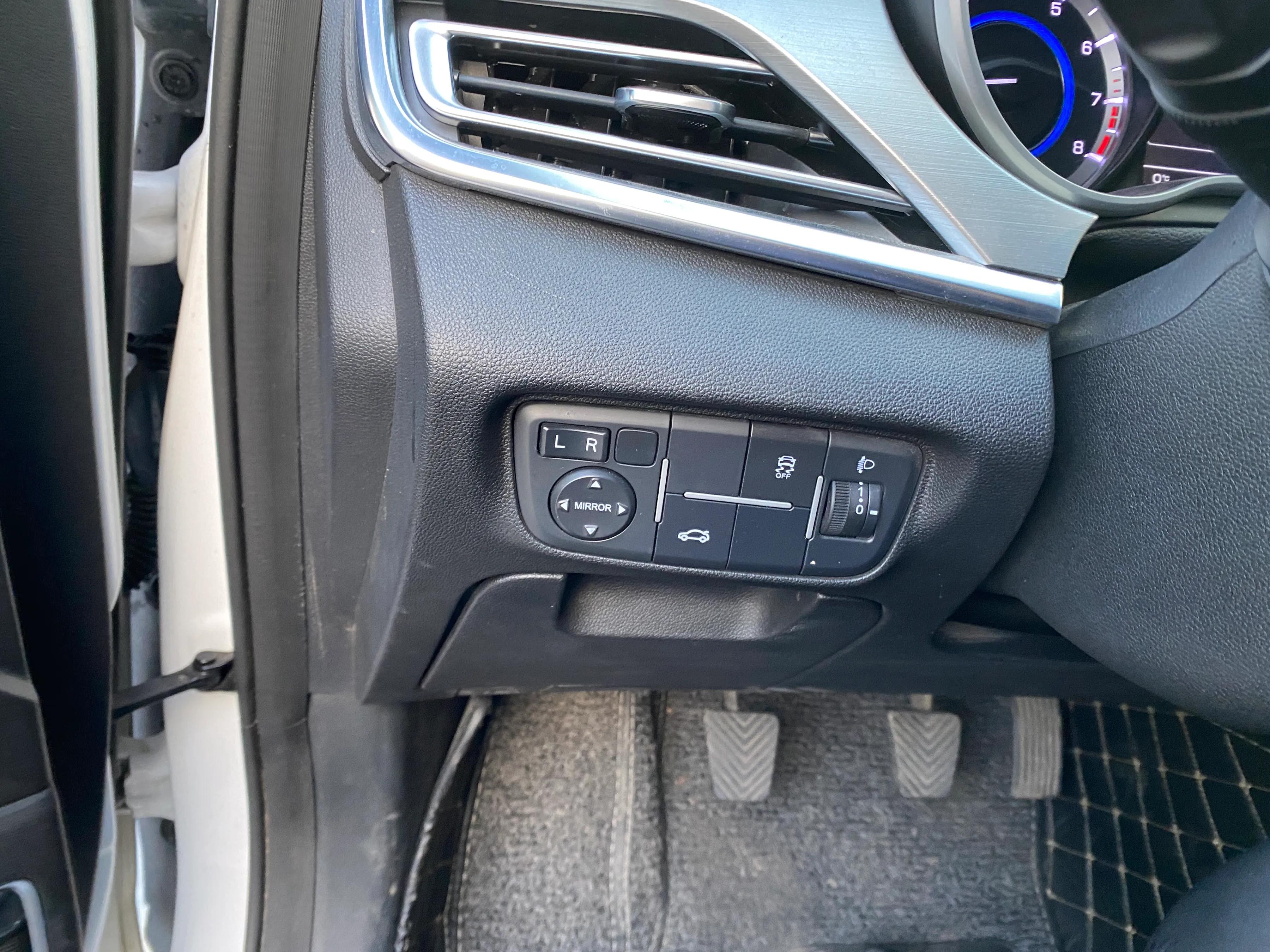 帝豪和逸动plus隔音哪个好,逸动二代u型槽隔音效果