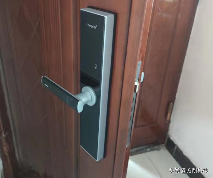 钥匙找不到了锁打不开怎么办,有钥匙锁却打不开有什么办法