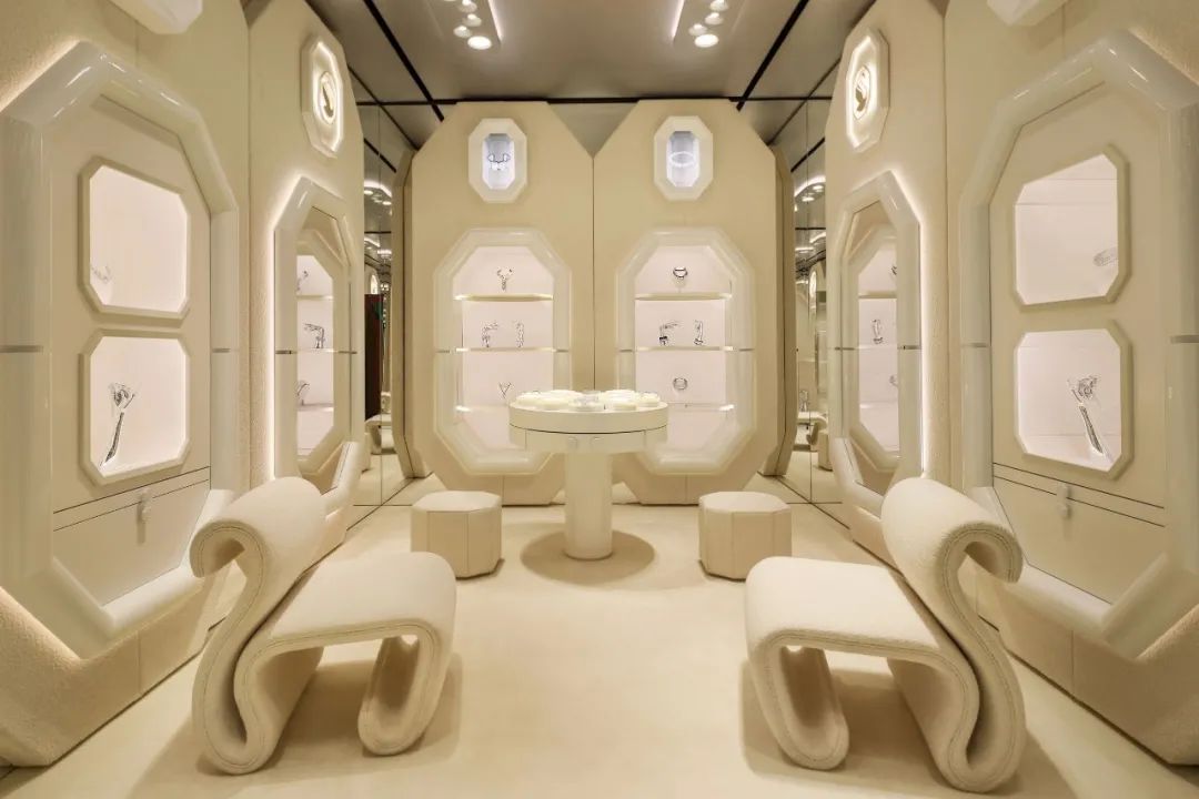 工业旅游，施华洛世奇摆脱疫情和网购冲击的绝招