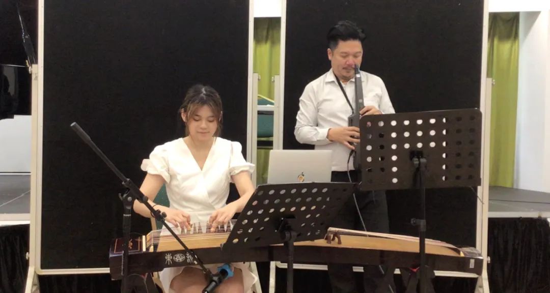 一边逐梦音乐一边开公司的高中生：创业两年，我重新认识了教育回报率......