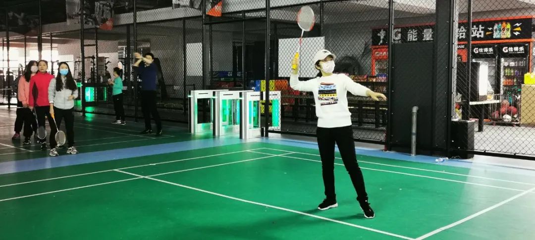 全民健身日健身盛宴点燃运动激情,周末公益养生课