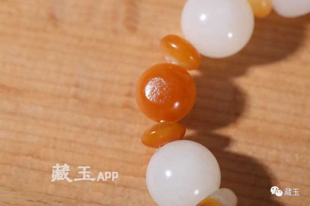 一颗珠子价值4000元,一颗珠子三十元