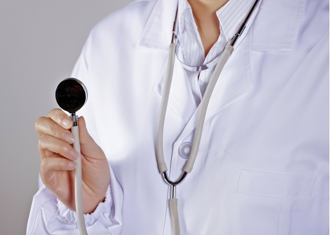 胆囊结石看中医还是西医好,胆囊有泥沙样结石中医怎么治疗