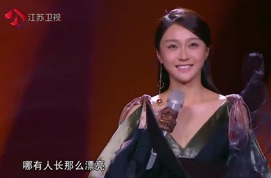 《浪姐4》中撞脸杨颖的陈冰：今昔长相差别大，比赛曾输给张碧晨